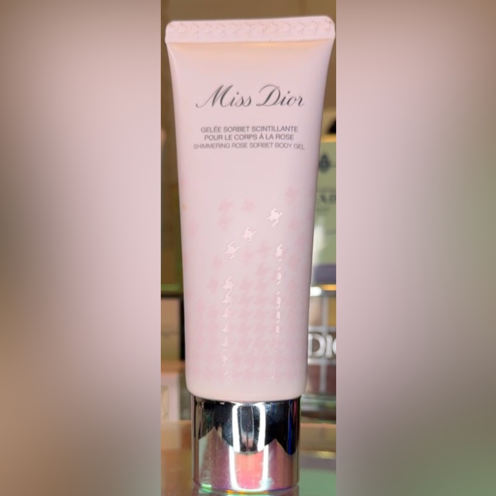Miss Dior Rose Sorbet Shimmering Body Gel